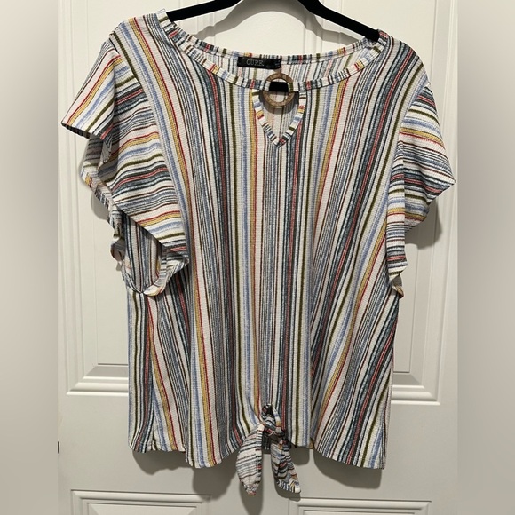 Cure Striped Flutter Sleeve Tie Front Blouse Sz Medium Beautiful Colors & Style! - Picture 8 of 12